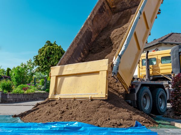 Landscaping Soil Delivery in Lilburn