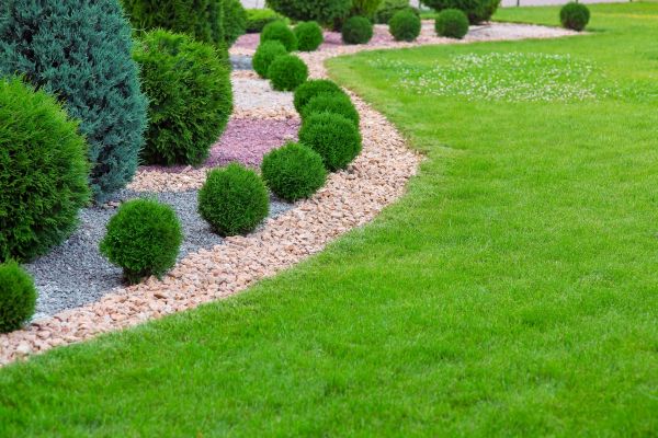 Edging Stones Installation in Lilburn