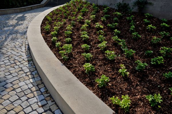 Commercial Mulching in Lilburn