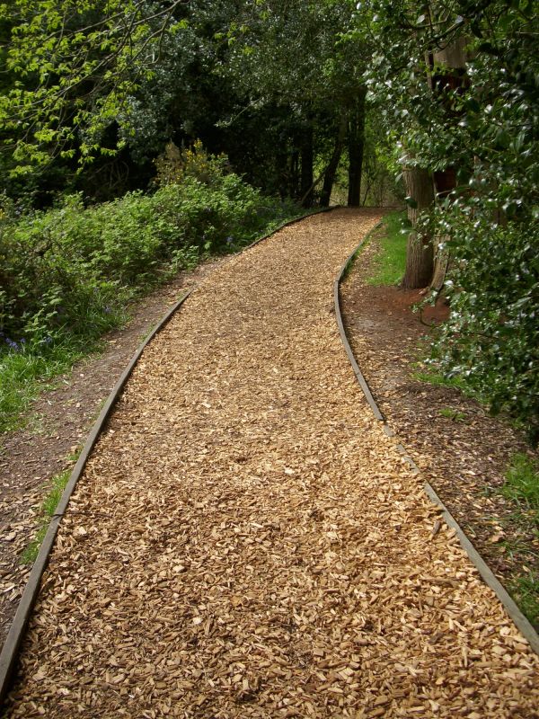 Wood Mulch Installation